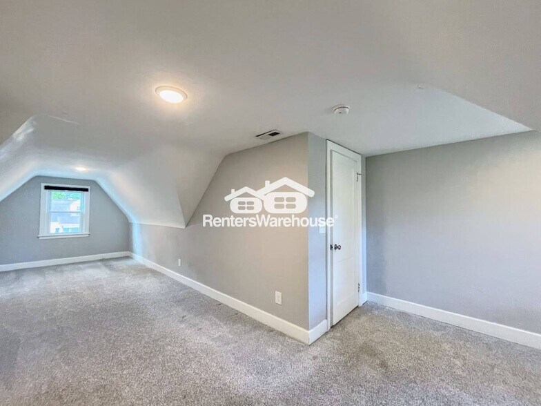 Building Photo - 3560 Norland Ct