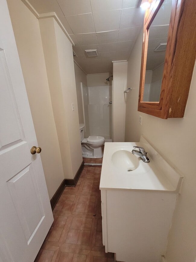 Building Photo - 52-54 East Chestnut Street