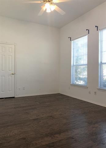 Building Photo - 9113 Couples Dr