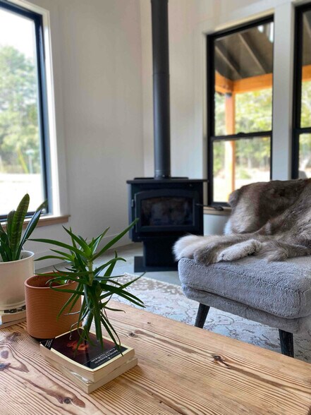 Building Photo - 575 Sullens Rd