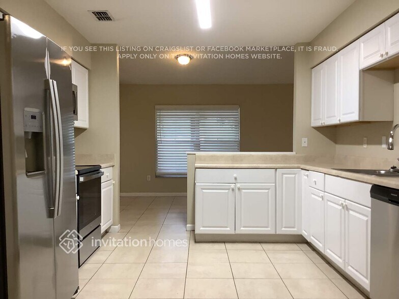 Building Photo - 3034 Annadale Cir