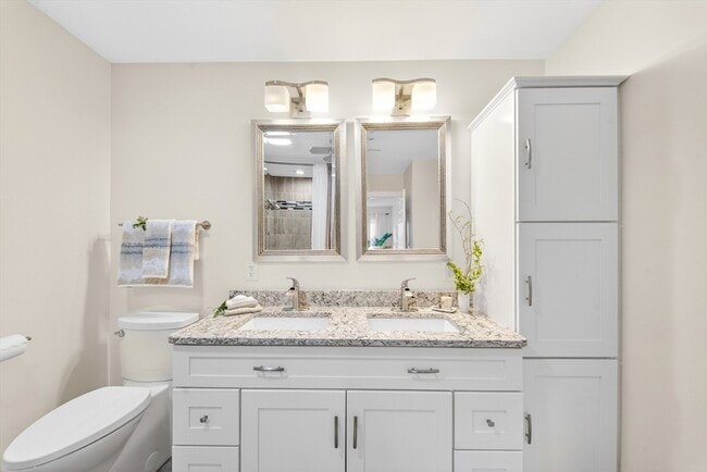 Building Photo - 82 Camelot Dr