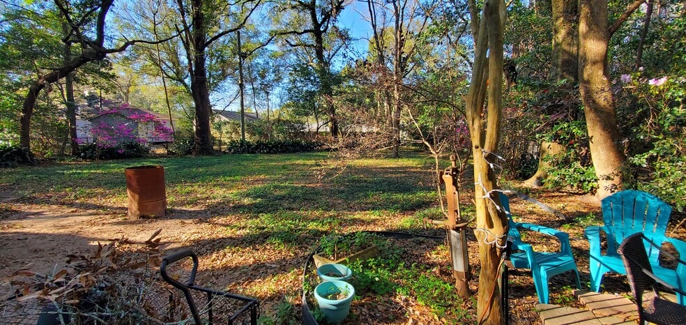 Backyard - 5014 Hillwood Cir S