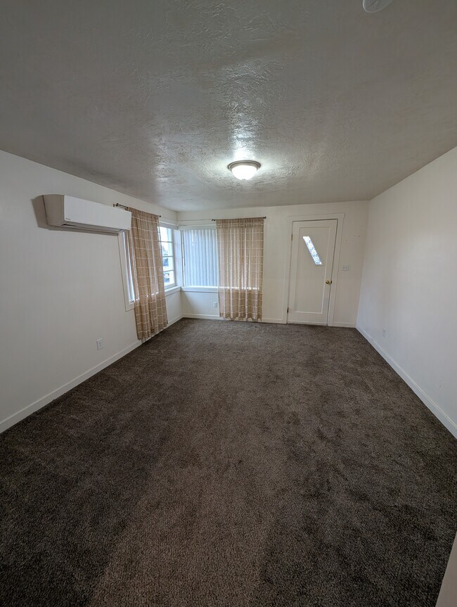 Building Photo - 238 N 300 W