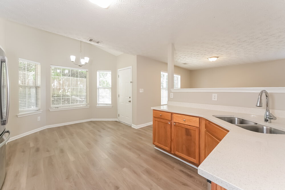 Building Photo - 2167 Mulberry Ln