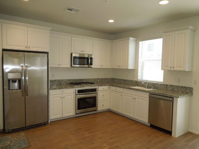 Building Photo - 42640 Indigo Pl
