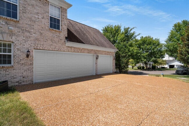 Building Photo - 217 Conservatory Drive