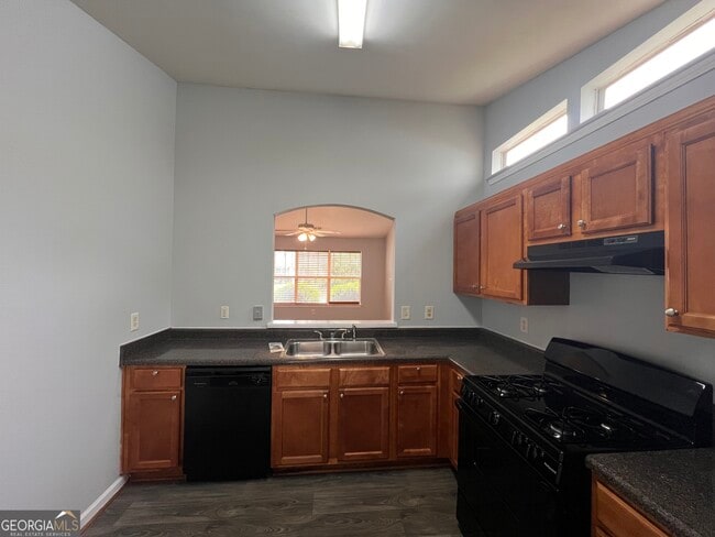 Building Photo - 63 Camden Way