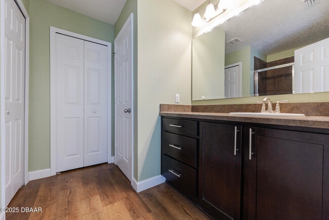 Building Photo - 309 Grande Lake Dr