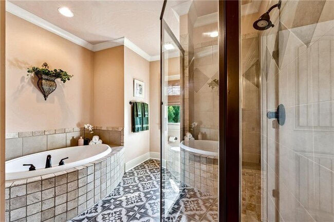 Building Photo - 6407 Grand Marina Cir