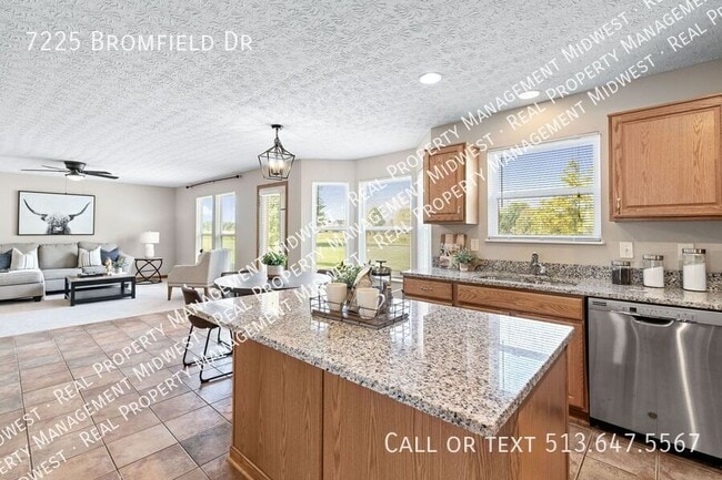 Building Photo - 7225 Bromfield Dr