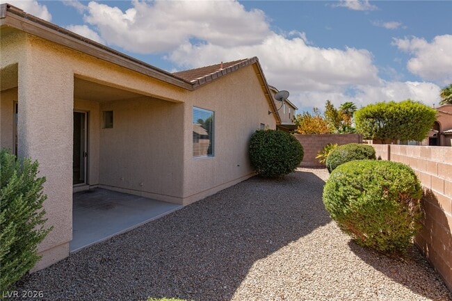 Building Photo - 787 Rise Canyon Dr