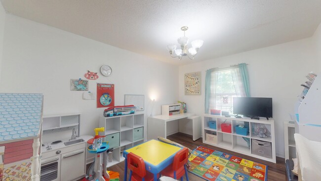 Building Photo - 2716 Stone Valley Dr