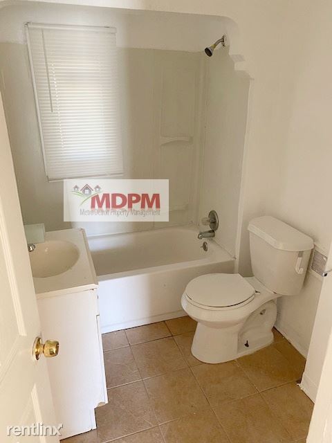 Building Photo - 4 br, 1.5 bath House - 5064 Marseilles St