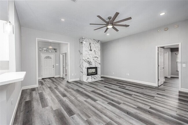 Building Photo - 2103 SW 75th Terrace