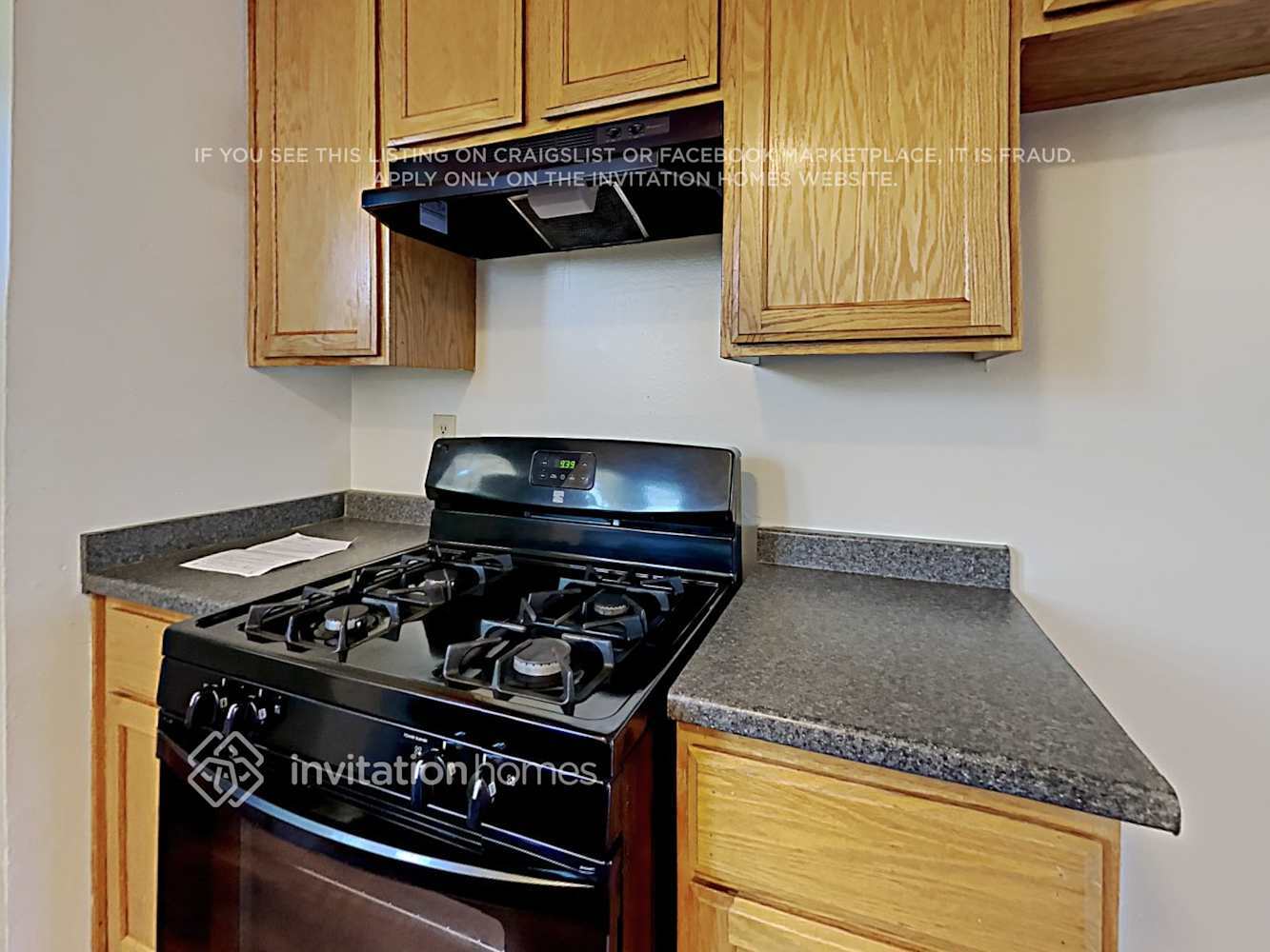 Building Photo - 7913 Samantha Way