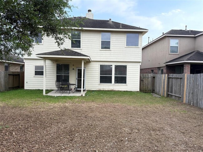 Building Photo - 26430 Richwood Oaks Dr