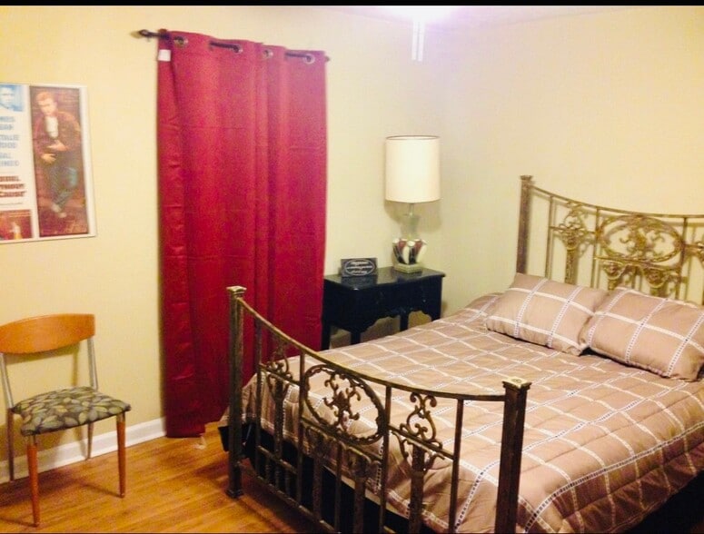 Bedroom 2 - 1022 Old Mayhew Rd