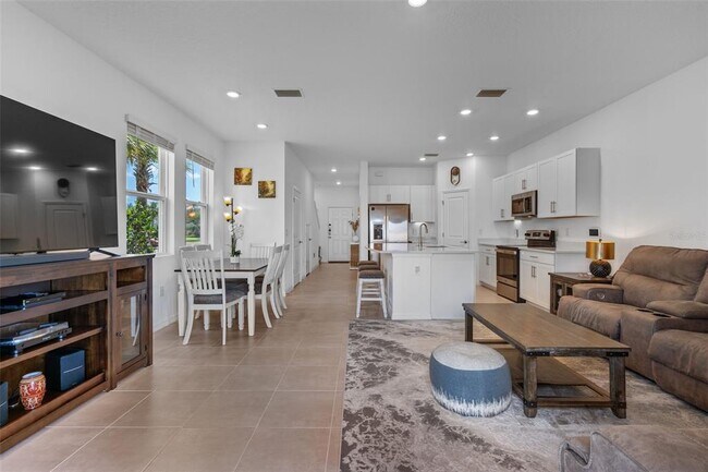 Building Photo - 5734 Archipelago St