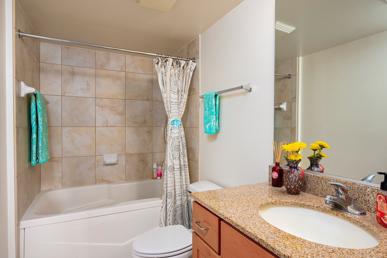 Master Bath - 414 Water St