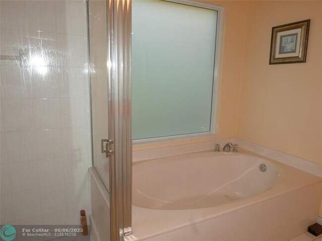 Building Photo - 7614 Colony Lake Dr