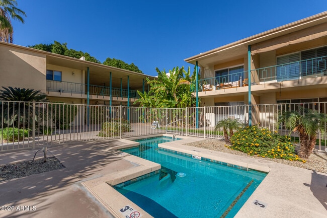 Building Photo - 3655 N 5th Ave