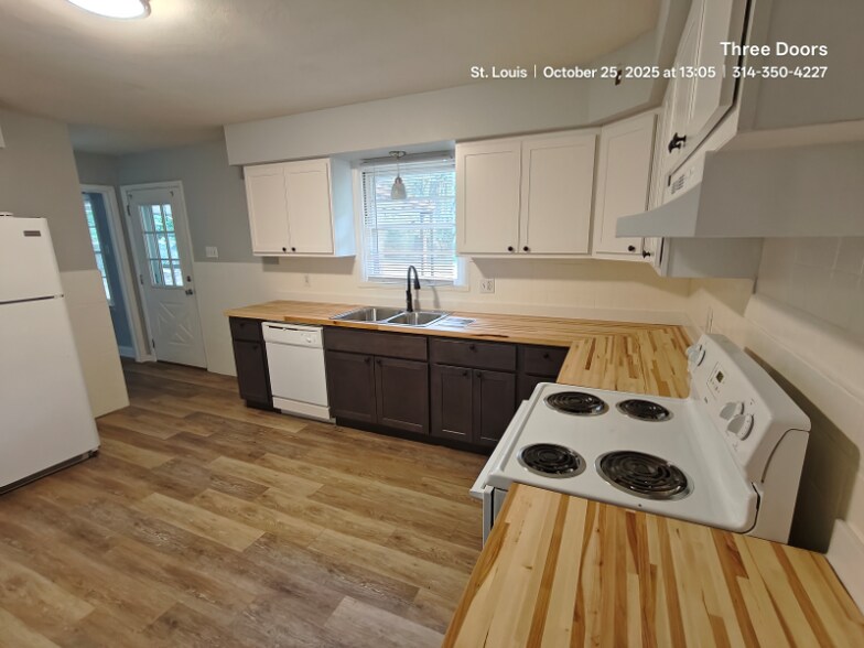 Building Photo - 1737 Parker Rd