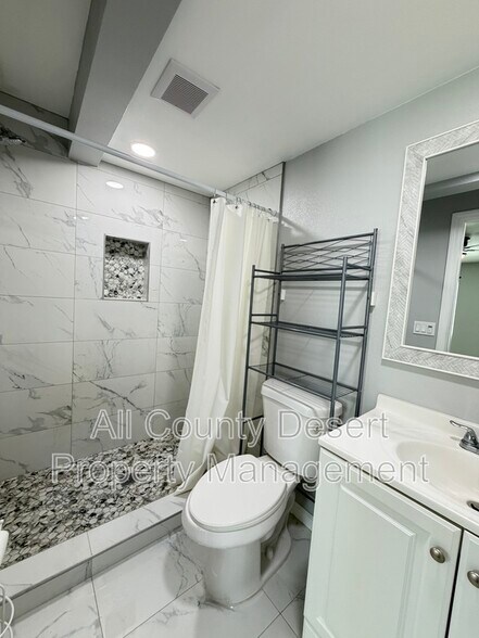 Building Photo - 81294 Poppy St