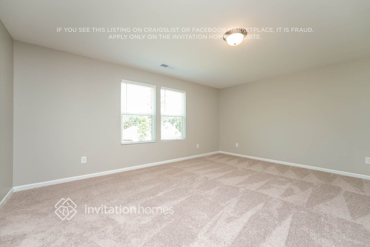 Building Photo - 2088 Boxwood Cir
