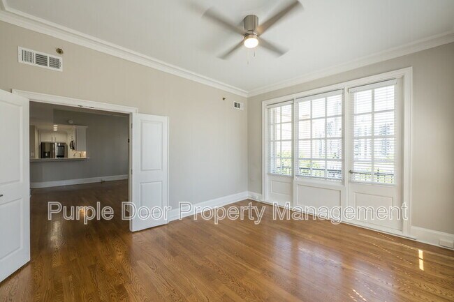 Building Photo - 30 5th St NE