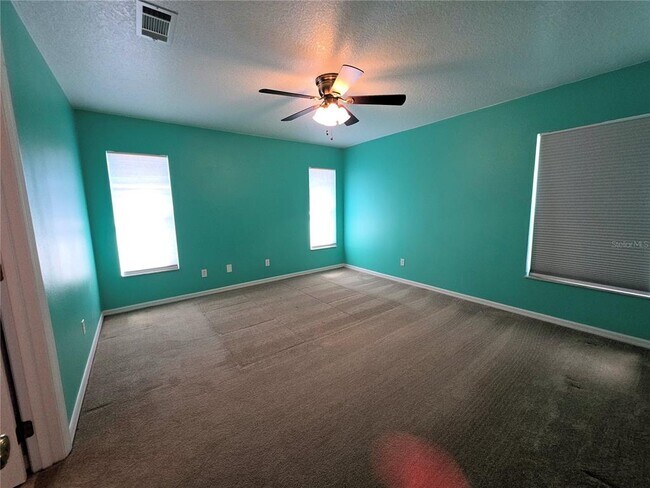 Building Photo - 2076 Newtown Rd