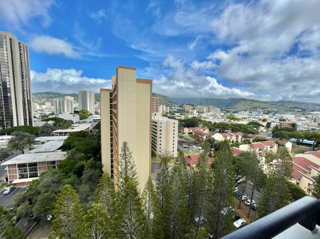 Building Photo - 1610 Kanunu St