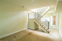 Building Photo - 1810 Ingleside Terrace NW