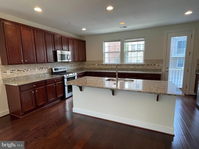 Building Photo - 742 Cobbler Pl