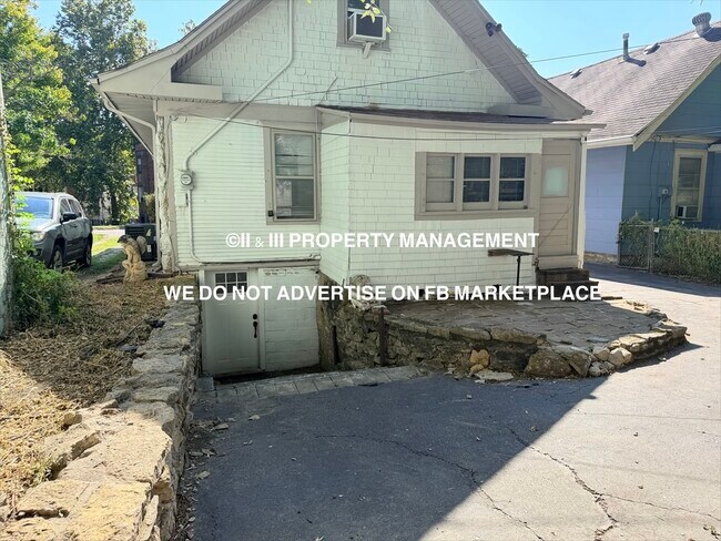 Building Photo - 4328 Terrace St