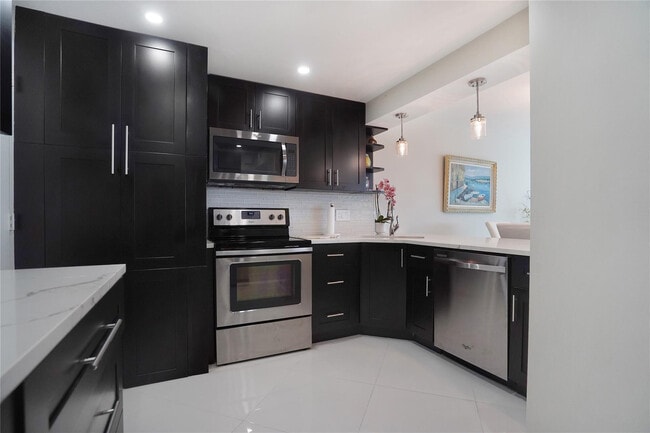 Building Photo - 3430 Galt Ocean Dr