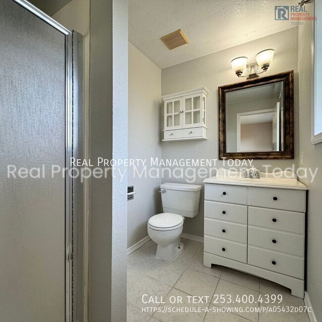 Building Photo - 31720 3rd Pl S