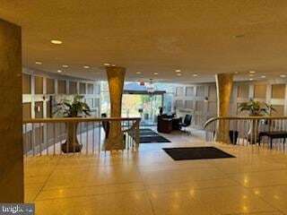 Building Photo - 100 West Ave