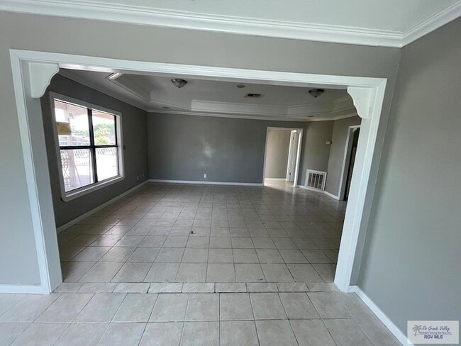 Building Photo - 1169 Calle Galaxia