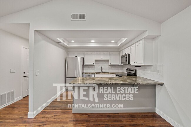 Building Photo - 7586 Waterwillow Dr