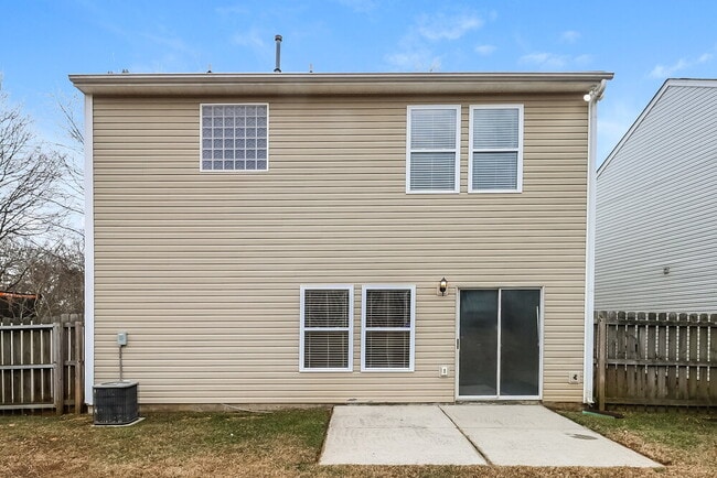 Building Photo - 9606 Hollyburgh Ter