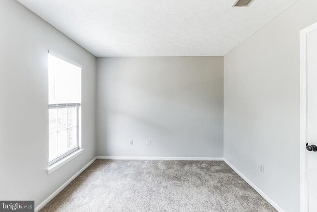 Building Photo - 1650 Wickham Way