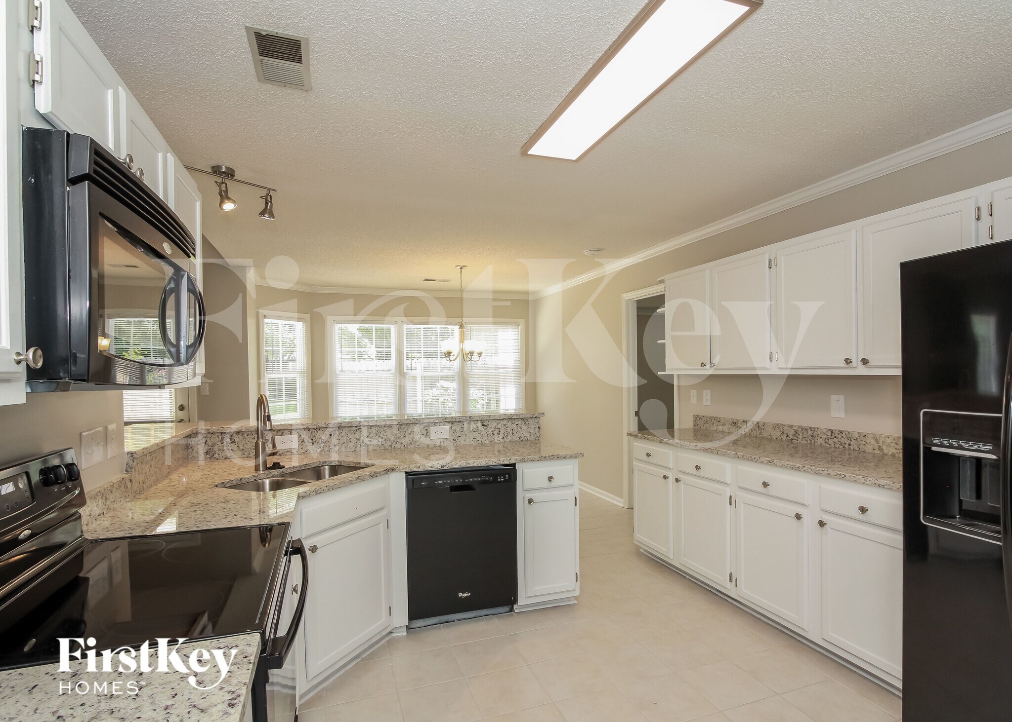 Building Photo - 13646 Annsdale Ln