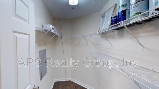 Building Photo - 130 Shallowford Reserve Dr