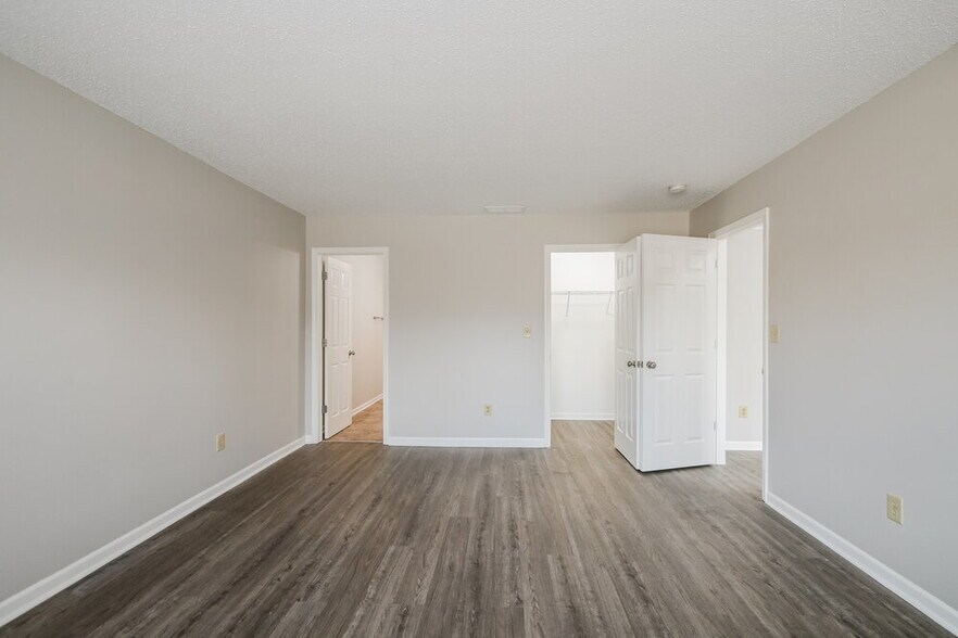 Building Photo - 10498 Sienna Dr