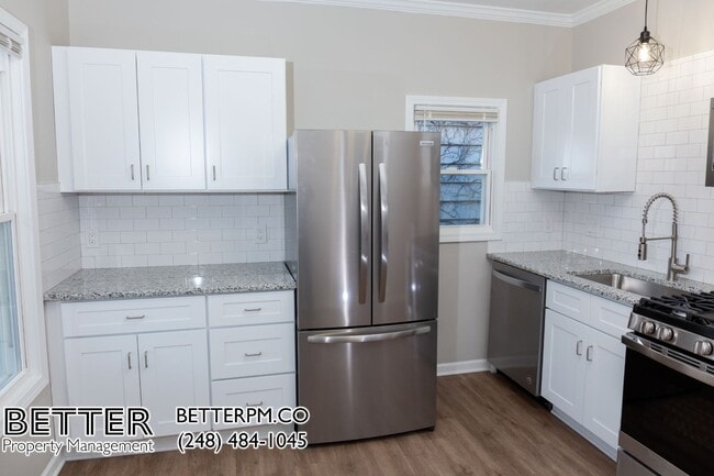 Primary Photo - Modern Living in Mexicantown