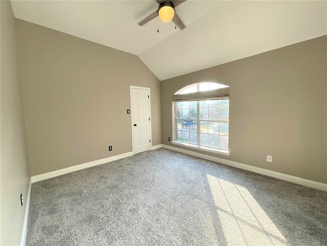 Building Photo - 16407 Stone Prairie Dr