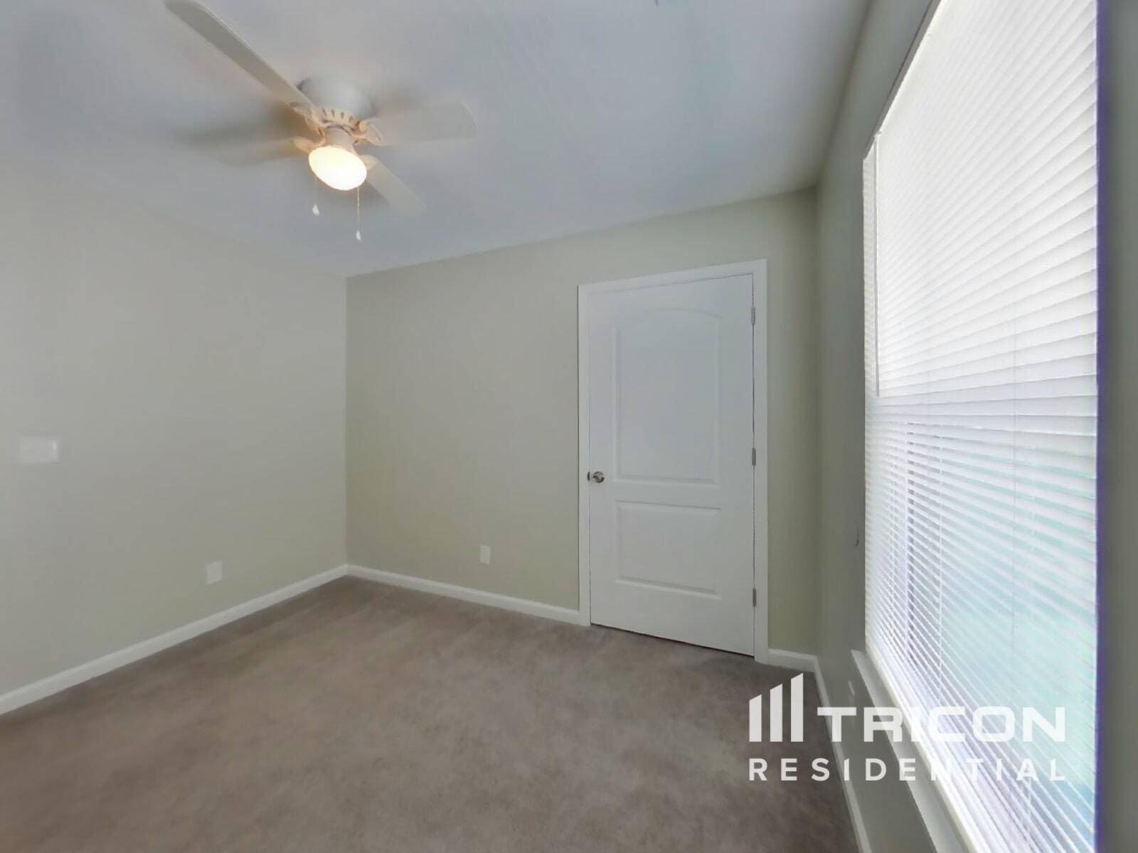 Building Photo - 1094 Tomahawk Pl