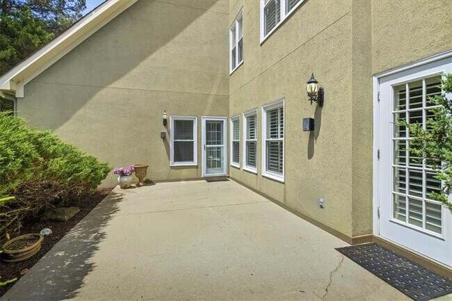 Building Photo - 210 Masters View Ct