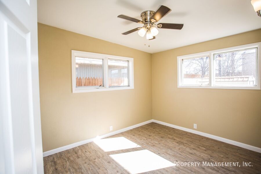 Building Photo - 2107 48th St